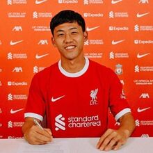 <![CDATA[ Endo recorda lesão: «Chorei porque cantaram a minha música» ]]>