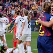 <![CDATA[ 6-2 e 6-2... e não foi um jogo de ténis: Barcelona arrasa Real Madrid e avança para as 'meias' da Champions ]]>