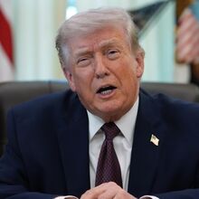 <![CDATA[ Trump apela aos apoiantes que boicotem concertos de Bruce Springsteen ]]>