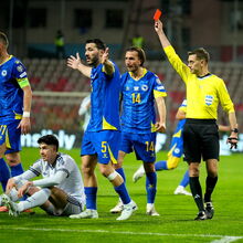 <![CDATA[ Lenda do Inter dá conselho a Bastoni: «Deve abandonar Itália para seu próprio bem» ]]>