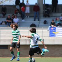 <![CDATA[ Torneio da Pontinha: Sporting empata dérbi com o Benfica no último suspiro ]]>