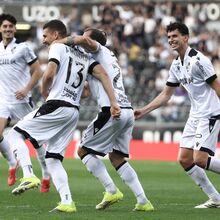 <![CDATA[ A crónica do V. Guimarães-Tondela, 5-0: Descalabro de uns é o sonho de outros ]]>