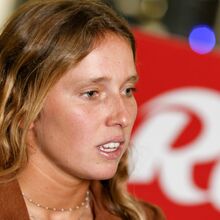 <![CDATA[ Kika Veselko com estreia vitoriosa na elite mundial ]]>