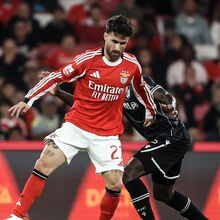 <![CDATA[ Mourinho puxa por Rafa: Técnico feito questão de reforçar confiança no jogador que tarda em impor-se ]]>