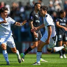 <![CDATA[ V. Guimarães B-Académica, 1-0: Rica Rocha a fortalecer o Castelo ]]>