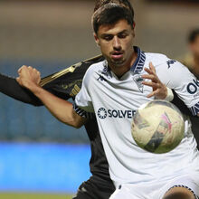 <![CDATA[ André Lacximicant na luta pelo regresso ao onze do Estoril em Arouca ]]>