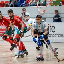 <![CDATA[ Argentina afasta Portugal da final do Torneio de Montreux de hóquei em patins ]]>