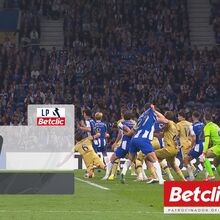 <![CDATA[ Momento polémico no FC Porto-Famalicão: é por este lance que Farioli se queixa ]]>