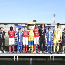 <![CDATA[ Torneio da Pontinha: Taça Record entregue ao Clube Atlético e Cultural ]]>