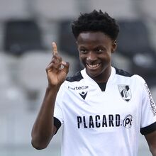 <![CDATA[ Oumar Camara dedicado à defesa do castelo ]]>