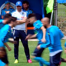 <![CDATA[ Nápoles pode facilitar ida de Conte para a seleção ]]>