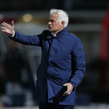 <![CDATA[ Mourinho atira a toalha ao chão na luta pelo título e critica jogadores: «Há alguns que parece que não comem futebol...» ]]>