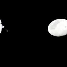 <![CDATA[ Após perda de comunicação, NASA restabelece contacto com Artemis II e Trump fala com astronautas  ]]>