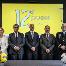 <![CDATA[ Fundação do Futebol lança projeto '12.º jogador' ]]>