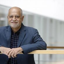 <![CDATA[ Carlos Barroca anuncia 10 entidades que o apoiam: «Temos a possibilidade de trazer 6 milhões de euros» ]]>