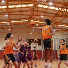 <![CDATA[ Lisboa entra a todo o gás e já está nas 'meias' em todos os escalões: o 1.º dia da Festa do Basquetebol ]]>