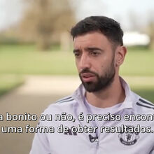 <![CDATA[ Bruno Fernandes explica o que mudou depois de Amorim: «Encontrámos uma forma...» ]]>