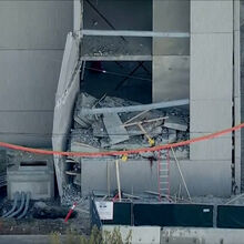 <![CDATA[ Teto de parque de estacionamento em construção desaba em Filadélfia  ]]>