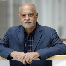 <![CDATA[ Carlos Barroca: «Basquetebol tem metade dos praticantes do andebol e voleibol. Deixámos de ter ligação com a escola» ]]>