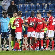 <![CDATA[ Insultos a Banjaqui e cuspidela para o banco valem multa de 1560 euros: jogador reagiu e foi repreendido ]]>