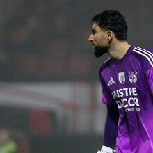 <![CDATA[ Vitor Hugo: o gigante da baliza do Lourosa que tem Dida e Courtois a servir de inspiração  ]]>