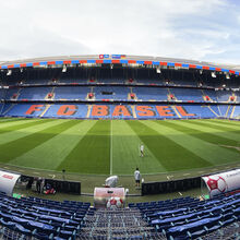 <![CDATA[ Incêndio no estádio do Basileia destrói balneários e obriga a adiamento de jogo em Thun  ]]>