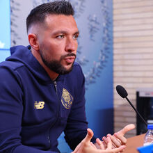 <![CDATA[ Em direto: siga a conferência de Farioli de antevisão ao jogo com o Nottingham Forest  ]]>