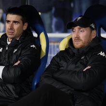 <![CDATA[ Ian Cathro: «Talvez esteja na hora de mandar os meus princípios embora porque devia ter mandado Robles para o chão...» ]]>