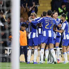 <![CDATA[ «Tanto falavam de fantasmas, mas eu não vi nada!»: a reação dos adeptos do FC Porto à vitória com o Estoril ]]>
