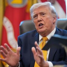 <![CDATA[ Donald Trump foi evacuado de um hotel após vários dísparos: atirador foi abatido no local ]]>