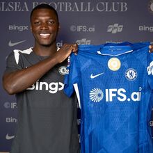 <![CDATA[ Oficial: Moisés Caicedo renova com o Chelsea ]]>