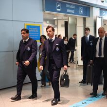 <![CDATA[ FC Porto chega à Invicta em ambiente tranquilo e com adeptos a confortar Bednarek ]]>