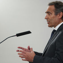 <![CDATA[ Reinaldo Teixeira assinala novo passo rumo à centralização e comenta voto contra do Benfica ]]>