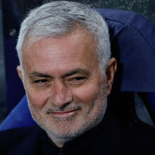 <![CDATA[ José Mourinho ainda está disponível para renovar com o Benfica ]]>