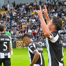 <![CDATA[ A crónica do Nacional-Alverca, 1-0: classe de Chucho no momento certo ]]>