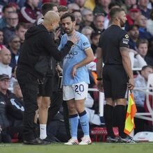 <![CDATA[ Guardiola aprova Bernardo Silva no Barcelona: «É demasiado bom!» ]]>