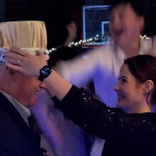 <![CDATA[ Depois do ato heróico, diretor de escola nos EUA é eleito rei do baile de finalistas ]]>