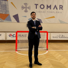 <![CDATA[ Tiago Carrão: «O hóquei mistura-se com a própria história de Tomar» ]]>