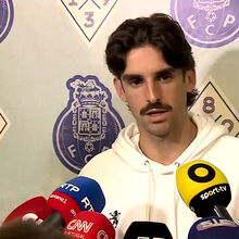 <![CDATA[ Trincão foi questionado sobre as críticas de Farioli, abanou a cabeça e atirou: «Não falo sobre isso...» ]]>