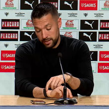 <![CDATA[ Farioli volta a criticar arbitragem: «Há algumas semanas falei da mudança de cor para verde» ]]>