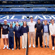 <![CDATA[ Parada de estrelas no Bernabéu ]]>