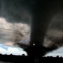 <![CDATA[ Imagens impressionantes mostram tornado a atingir o estado norte-americano do Oklahoma ]]>