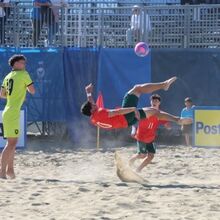 <![CDATA[ Seleção sub-20 'atropela' a Rep. Checa e passa às meias-finais da Euro Beach Soccer Cup ]]>