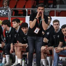 <![CDATA[ Ricardo Costa deixa elogios ao rival: «O Benfica é muito maior que esta diferença no resultado» ]]>