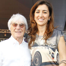 <![CDATA[ Bernie Ecclestone e Fabiana Flosi festejam compra milionária em Cascais ]]>
