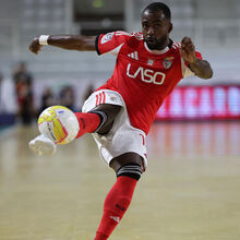 <![CDATA[ Arthur: «Sei da responsabilidade que tenho no Benfica e nunca me escondi nem nos piores momentos» ]]>