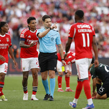 <![CDATA[ Ficou por assinalar penálti sobre Otamendi? Os casos do Benfica-Moreirense ]]>