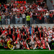 <![CDATA[ Águia voa até ao hexa ]]>