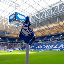 <![CDATA[ Homem encontrado morto em casa de banho do estádio do Schalke 04 ]]>