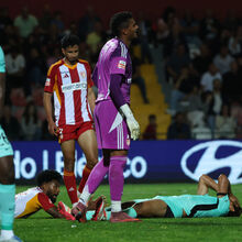 <![CDATA[ Adriel destaca defesa decisiva ao remate de Luis Suárez e promete: «Vamos ter esta entrega até ao fim» ]]>